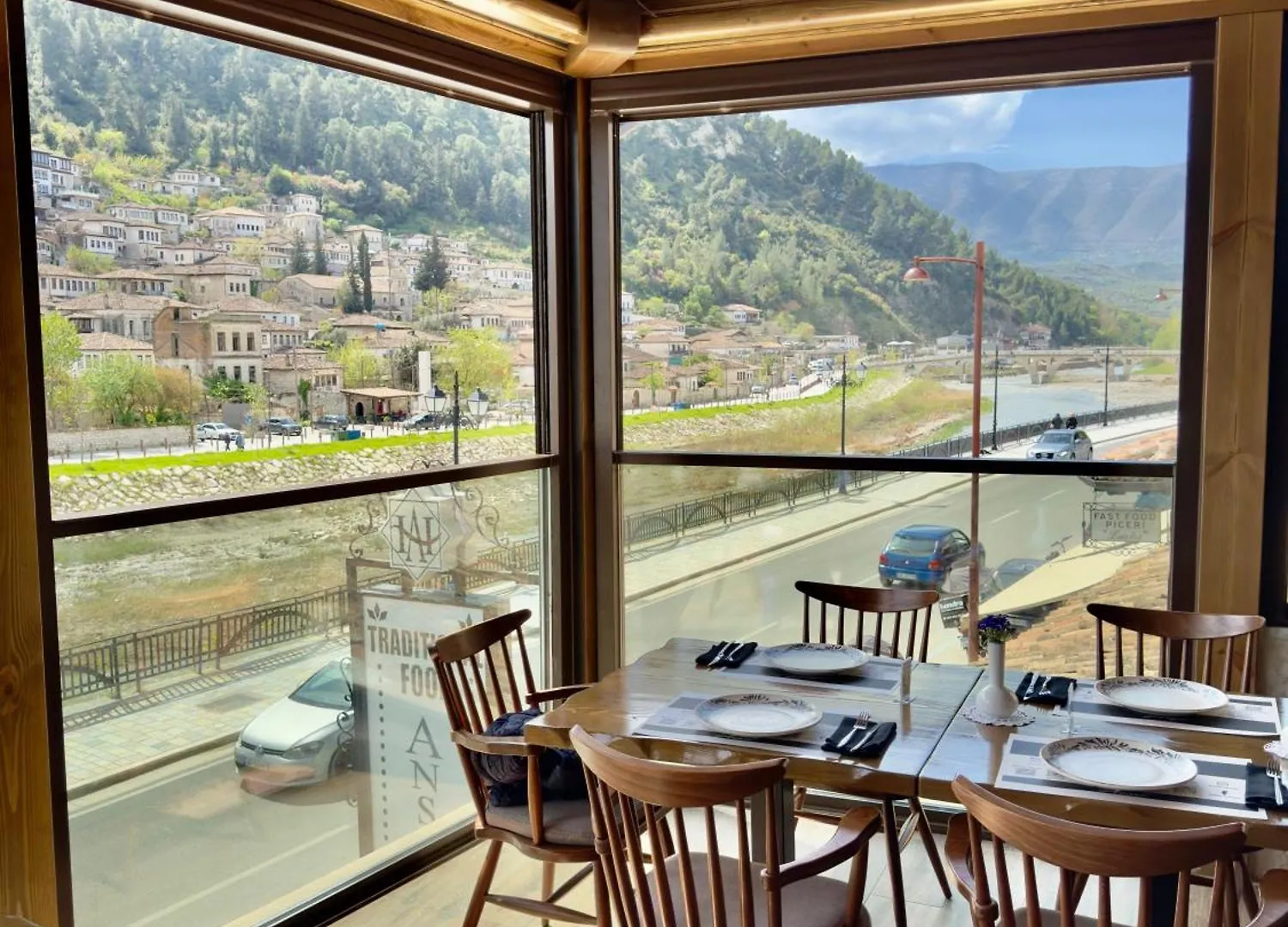 Hotel Ansel Μπεράτ Αλβανία