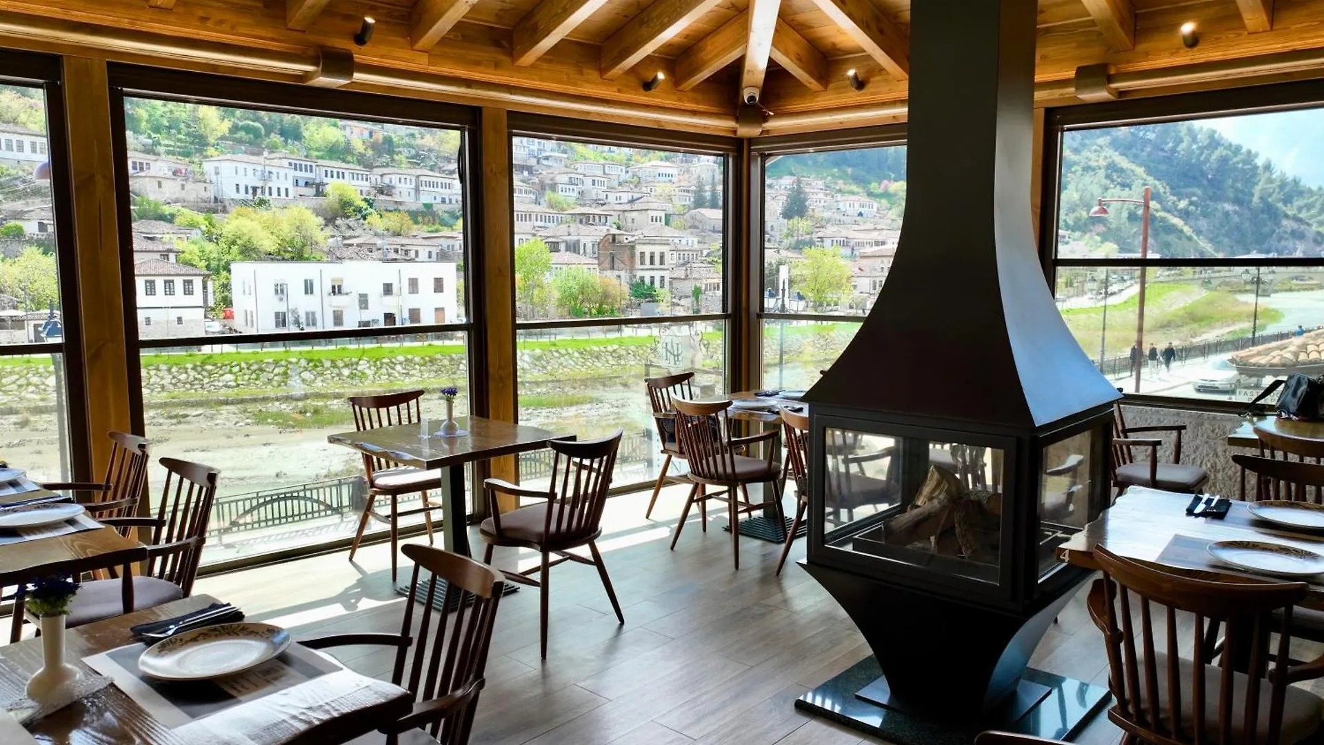 Hotel Ansel Μπεράτ Αλβανία