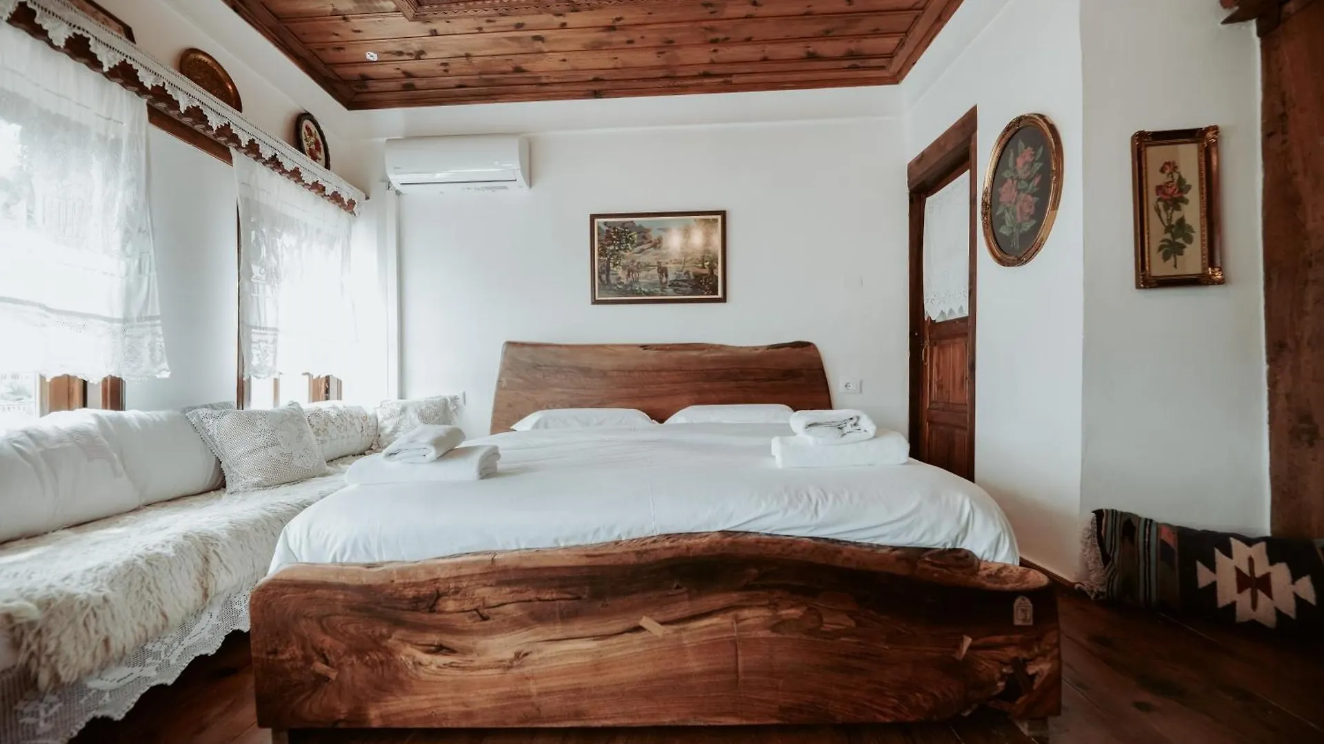 Hotel Ansel Μπεράτ