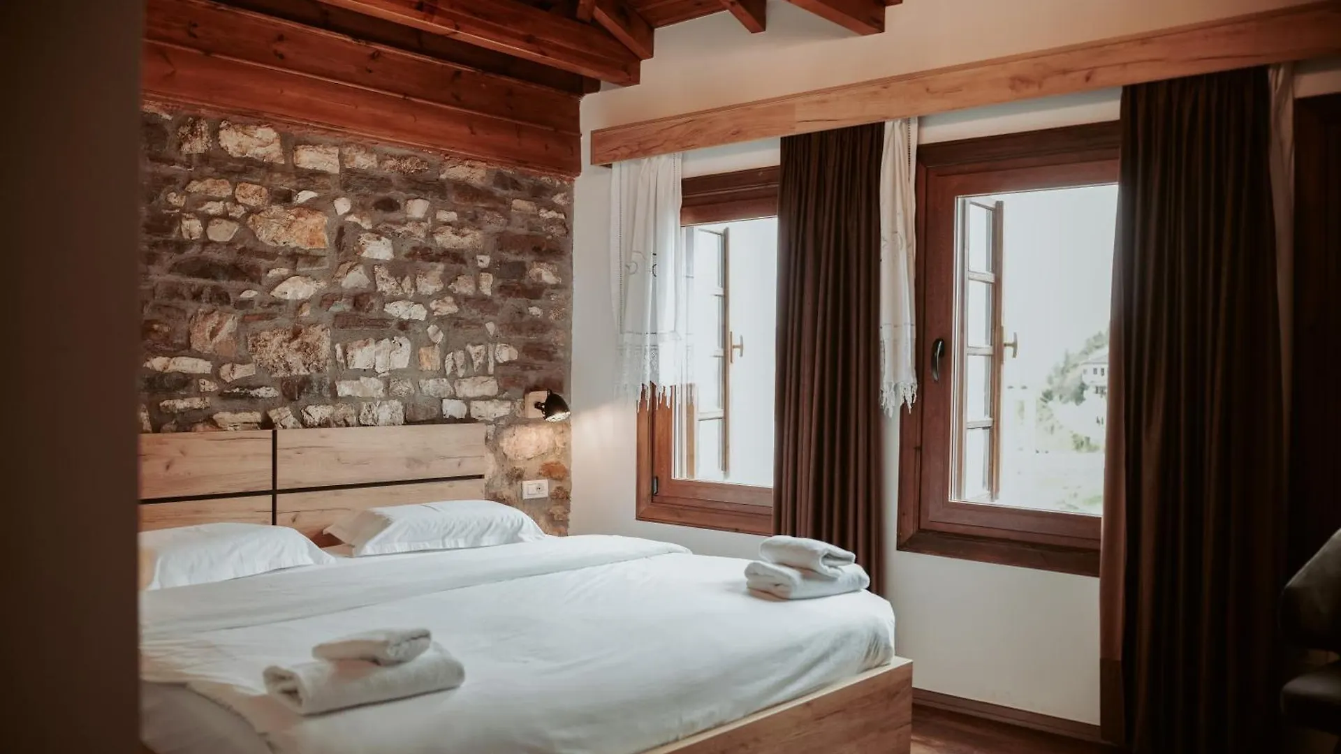 Hotel Ansel Μπεράτ