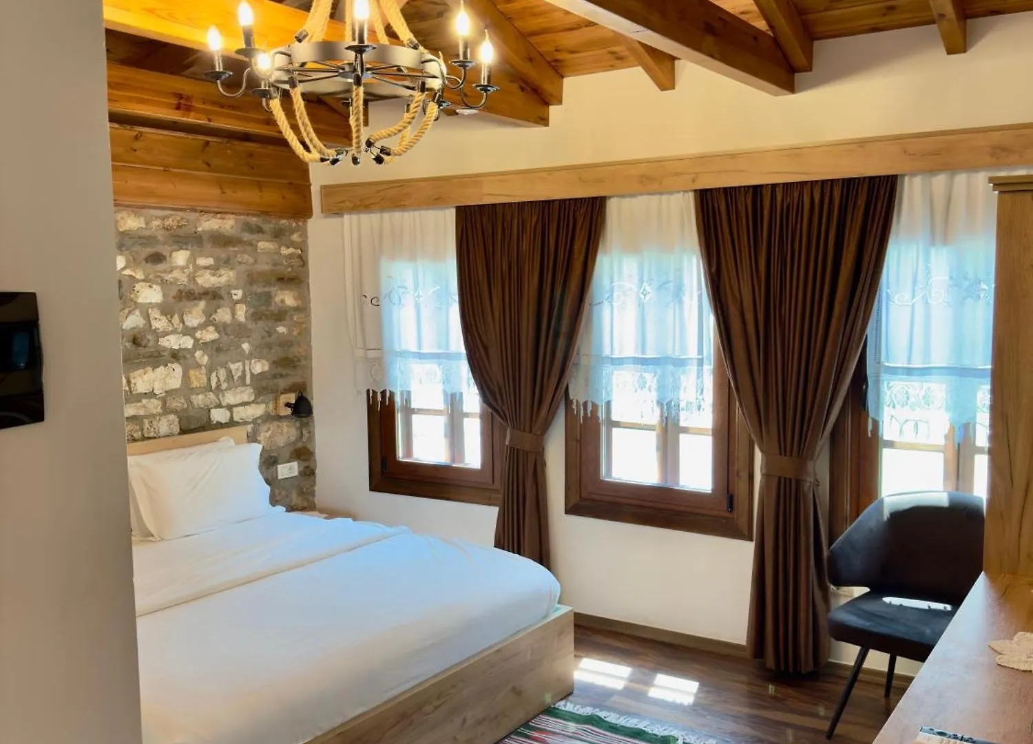 Hotel Ansel Berat Arnavutluk